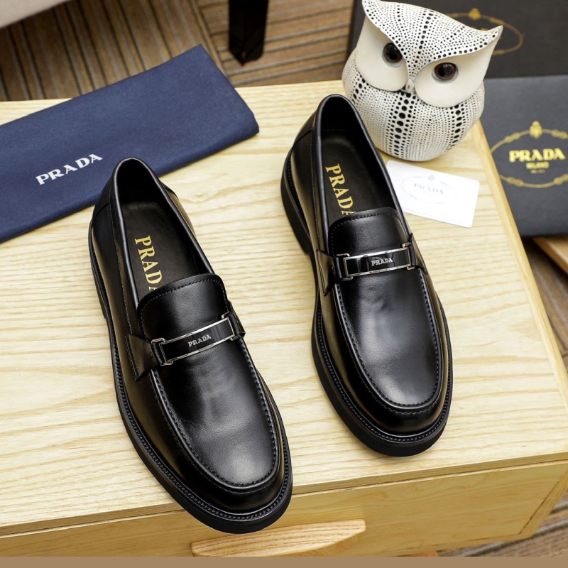 Pra*a leather shoes